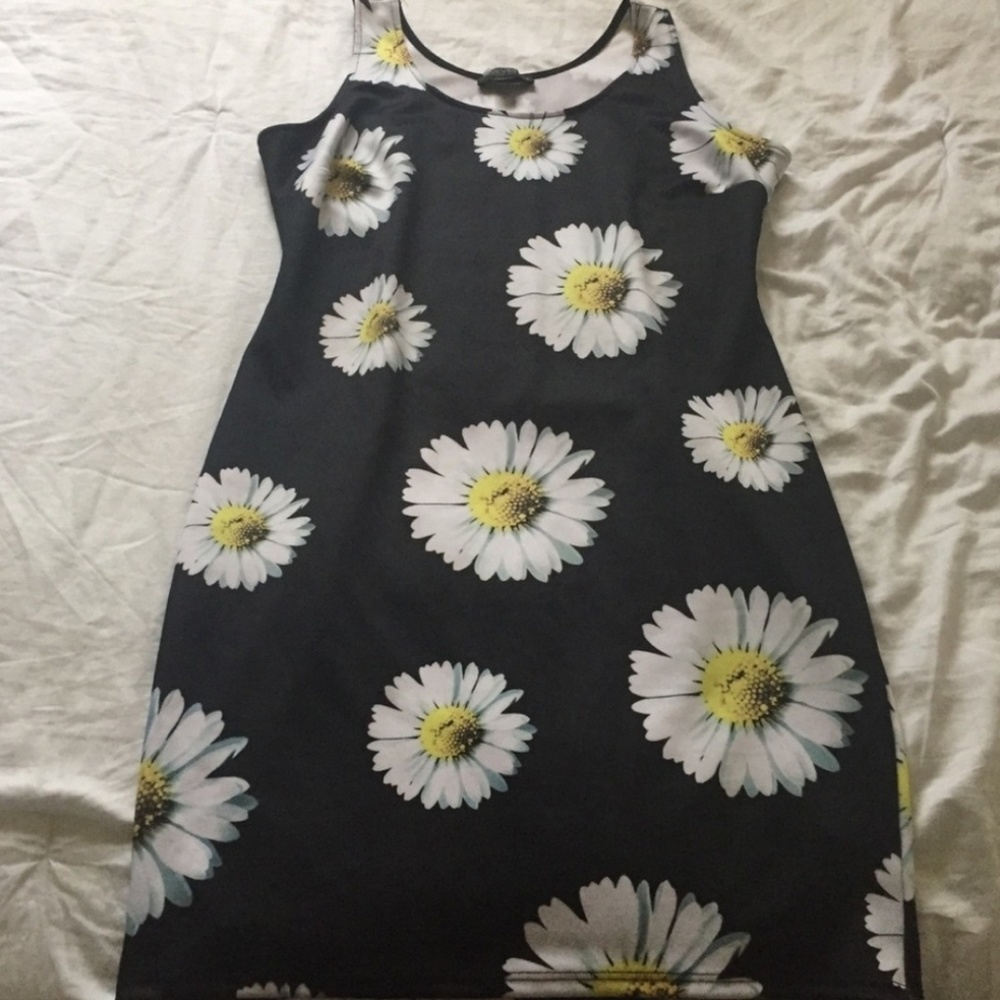 F21 DAISY DRESS
